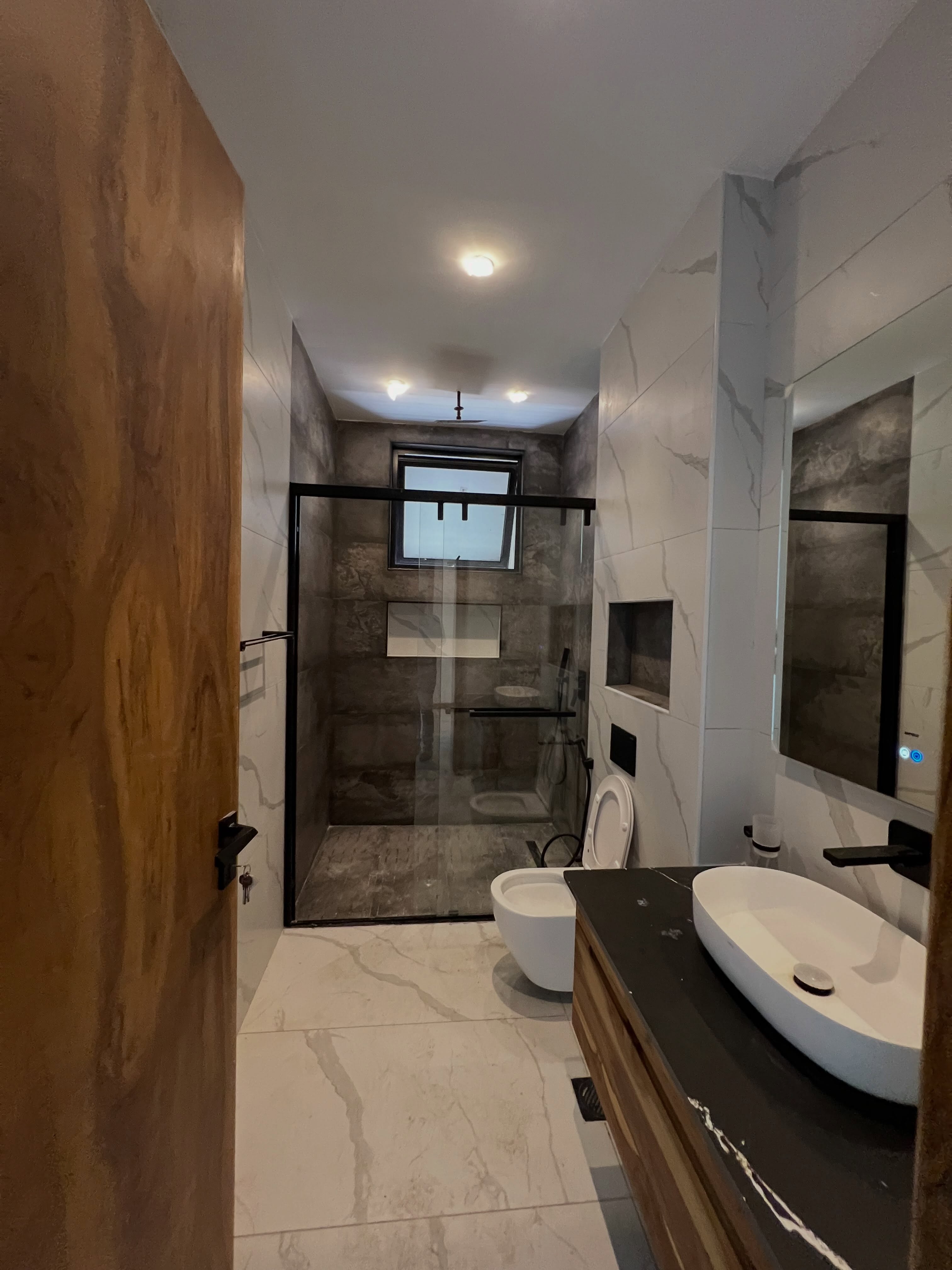 4 Bed Apartment on Peponi Road - Image 8