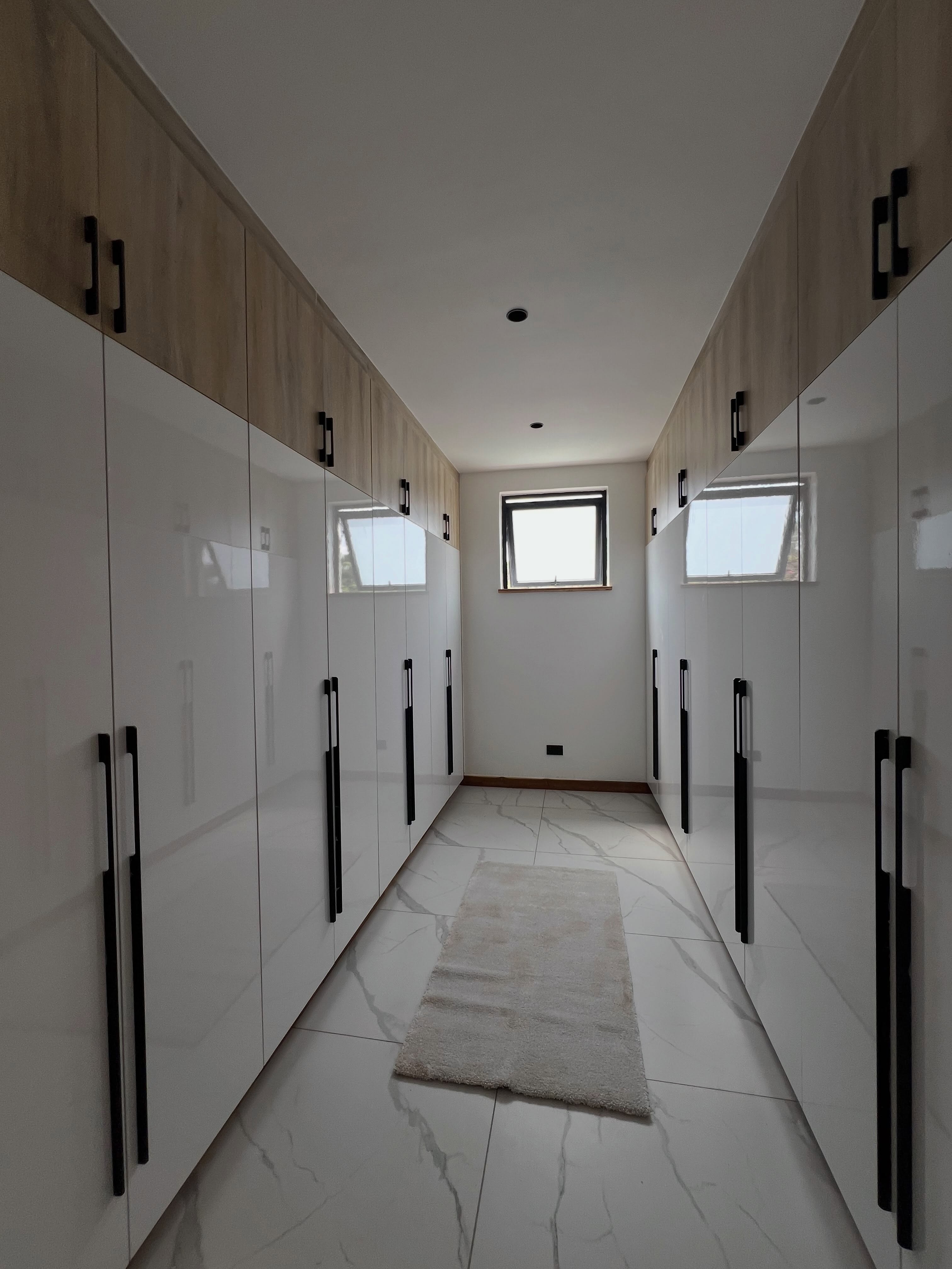 4 Bed Apartment on Peponi Road - Image 6