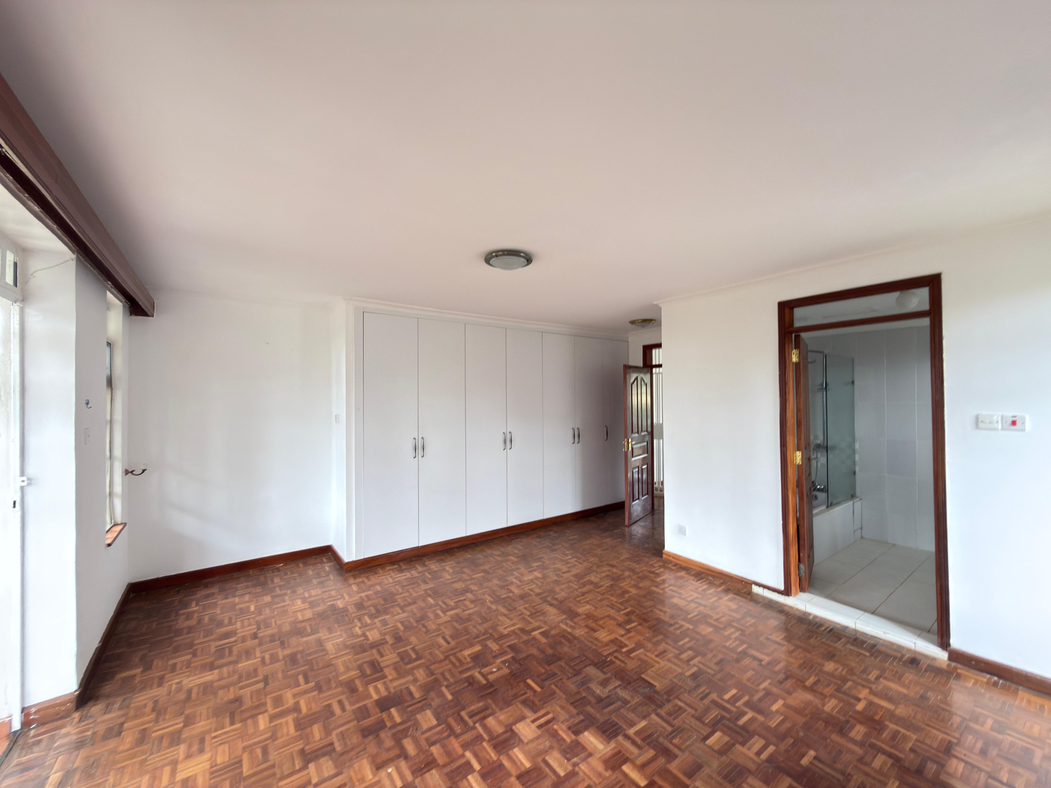 4 Bed Townhouse on Rosslyn - Image 9