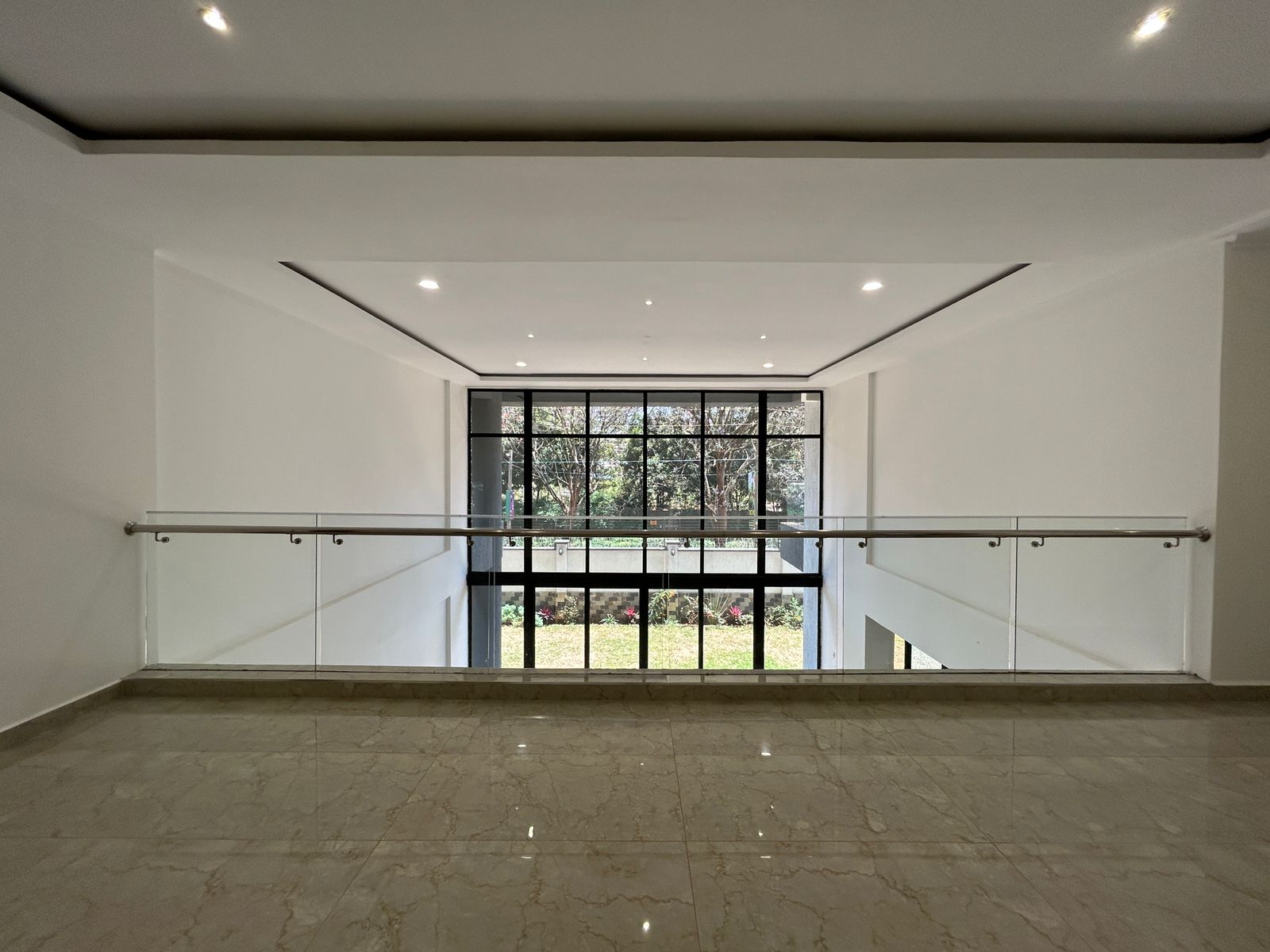 4 Bed Townhouse on Spring Valley - Image 7