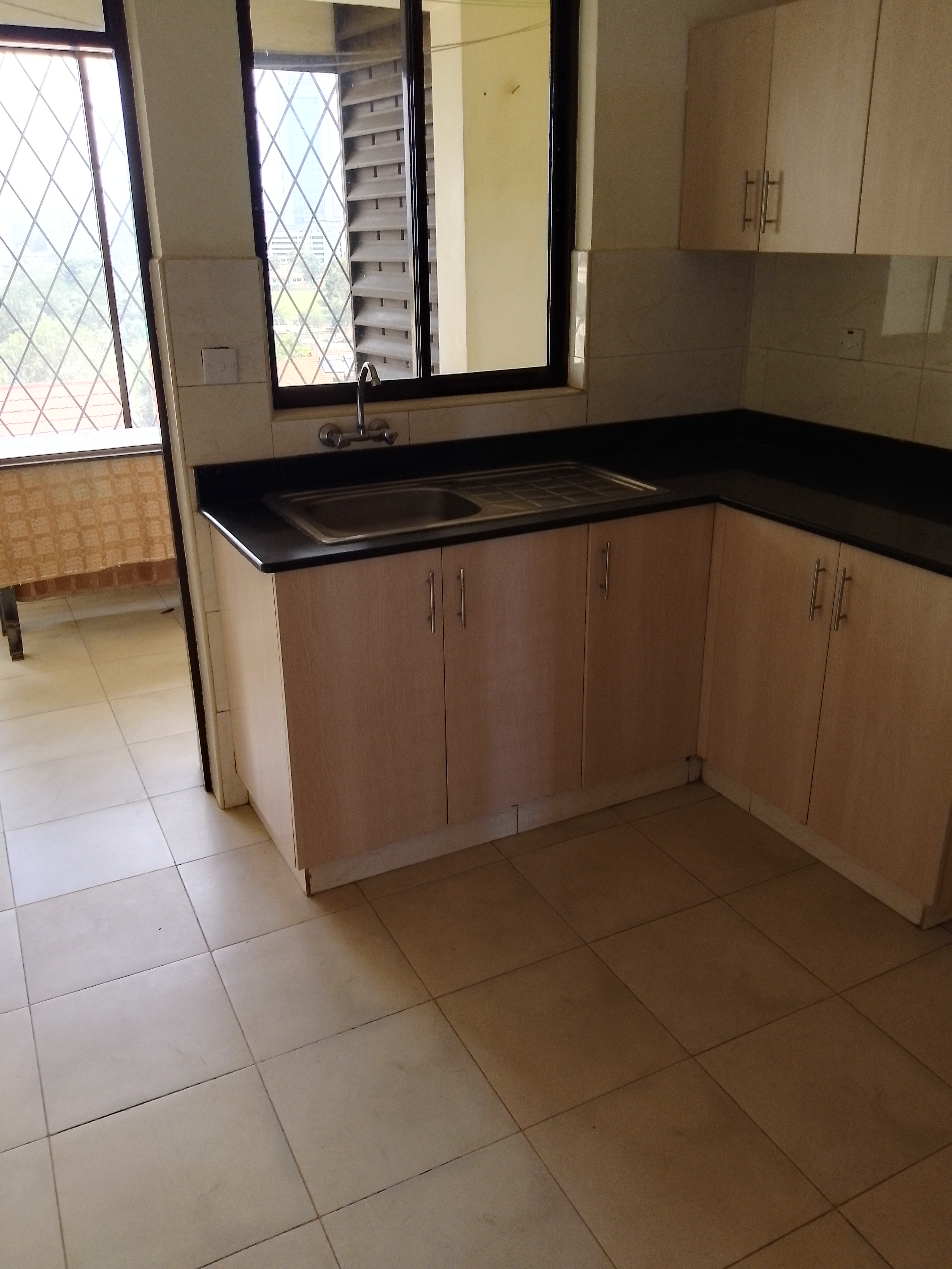 3 Bed Apartment on Parklands - Image 7