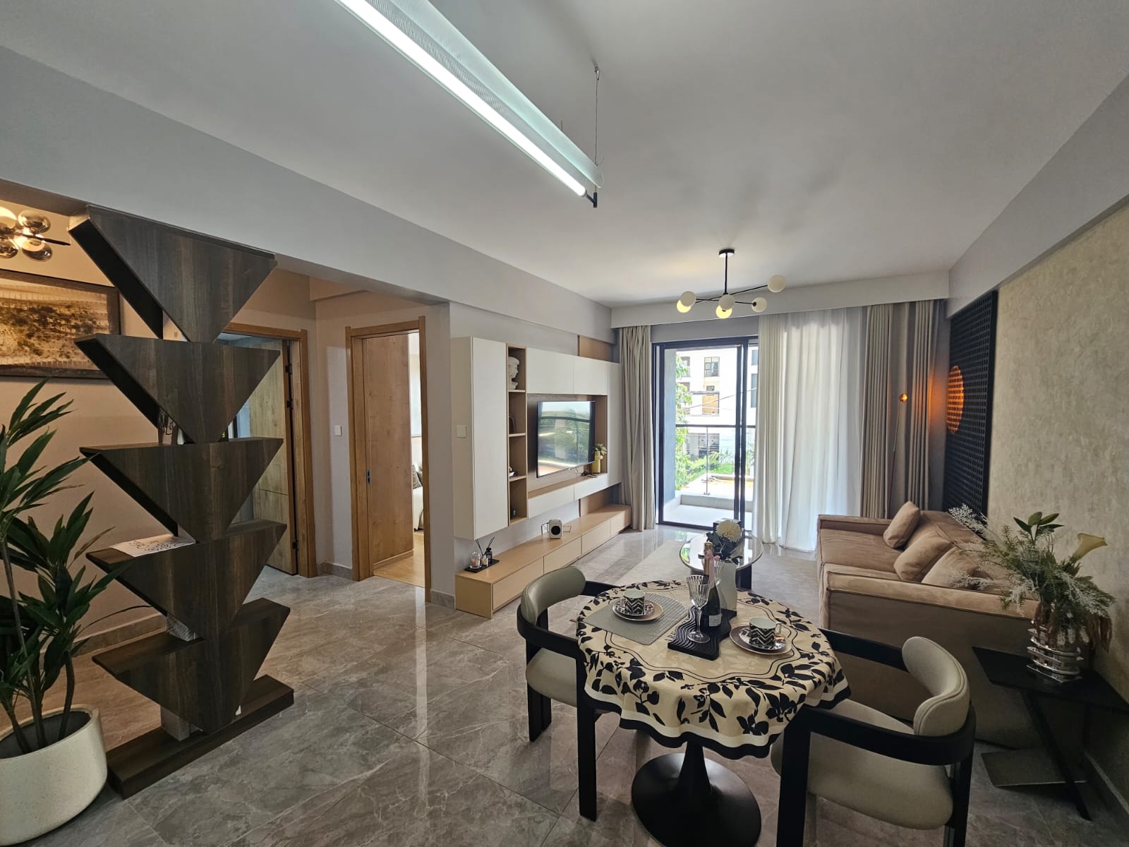 1 Bed Apartment on Lavington - Image 10