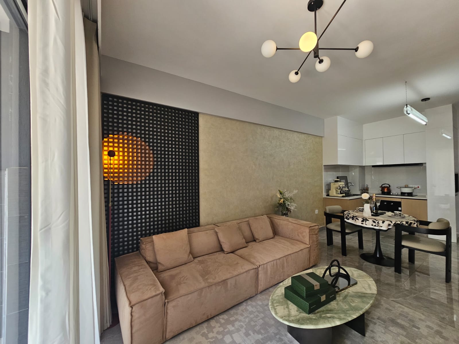 1 Bed Apartment on Lavington - Image 6