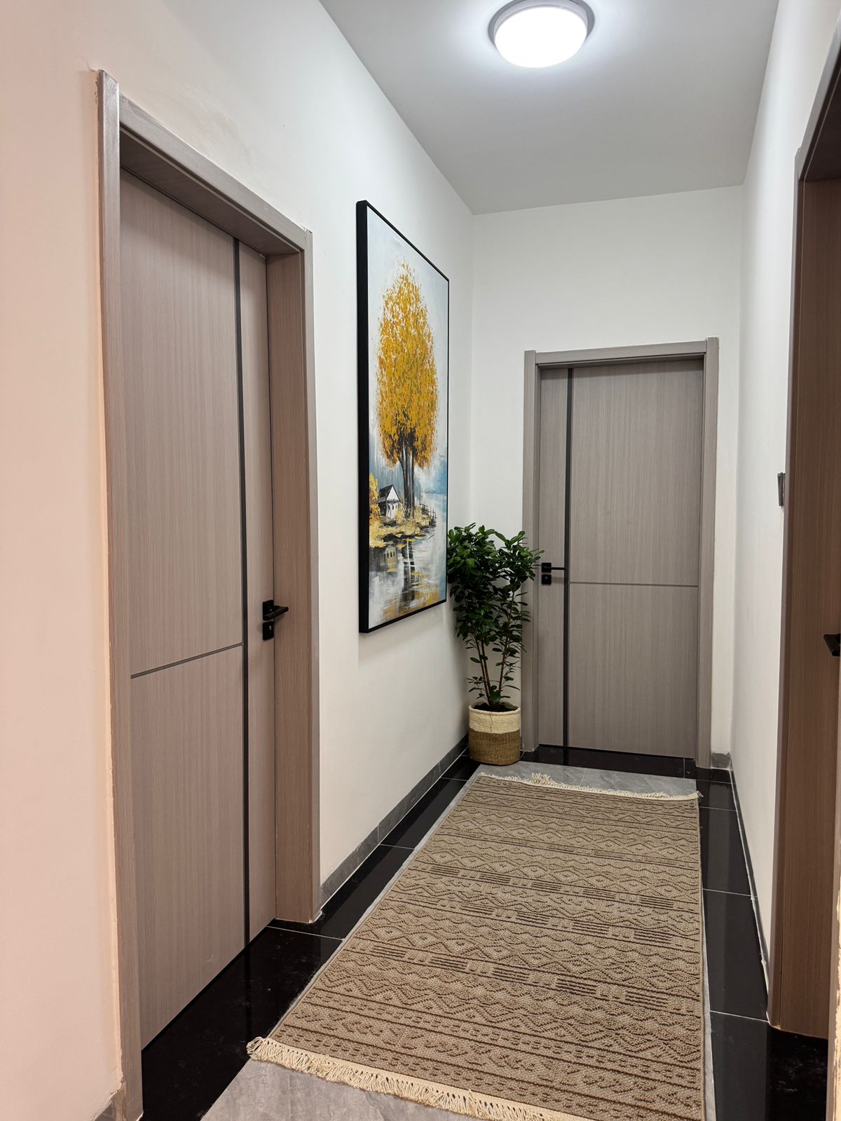 2 Bed Apartment on Westlands Road - Image 6