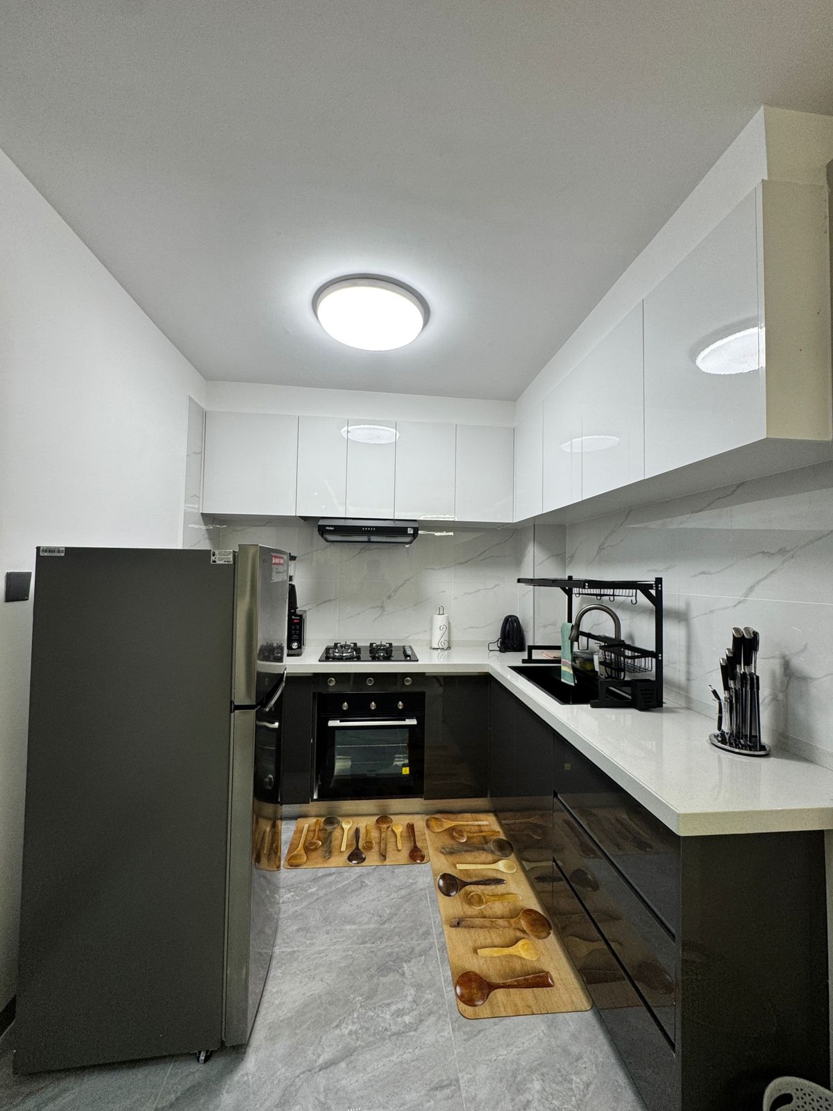 2 Bed Apartment on Westlands Road - Image 6